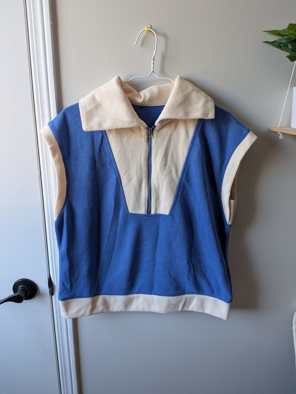 NWOT Blue Sleeveless Zip-Front Pullover with Cream Trim